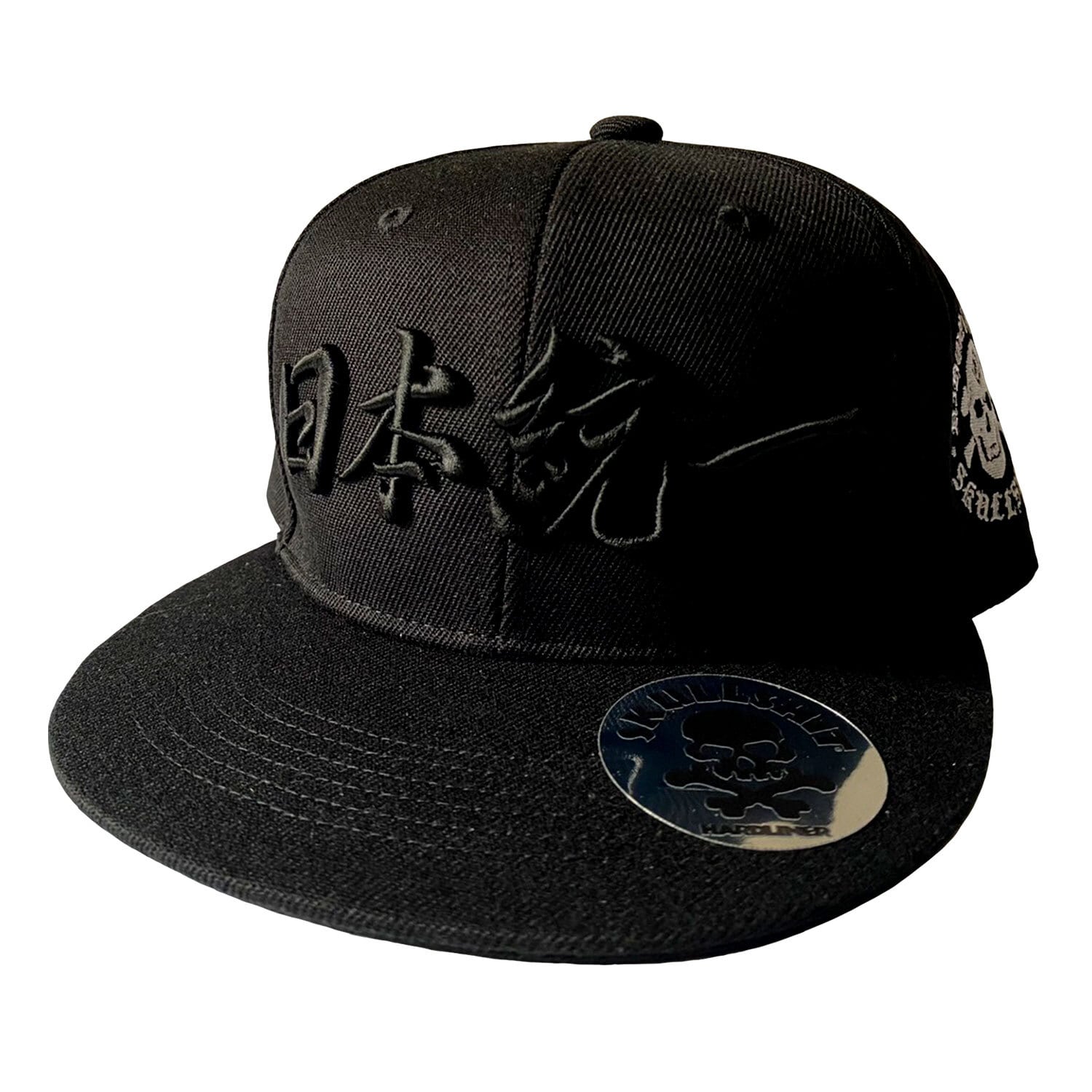 日本統一 × SKULLSHIT 3D 刺繍ロゴ スナップバック（BLACK × BLACK