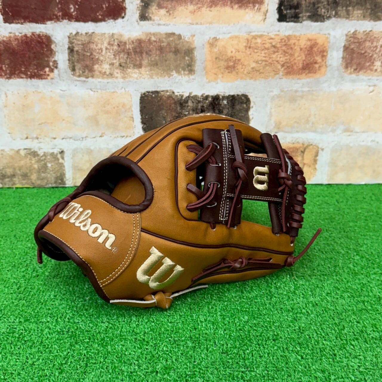 限定】Wiison ウイルソン Wannable Hero DUAL 軟式グラブ 内野手用 86