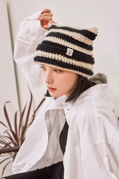 ☆RIIZE ソヒ 着用！！【VARZAR】Square Label Stripe Crochet Beanie