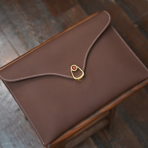 Maison d' Artisan  Copain Slim（スリムクラッチ）　バブルカーフ　ダークブラウン