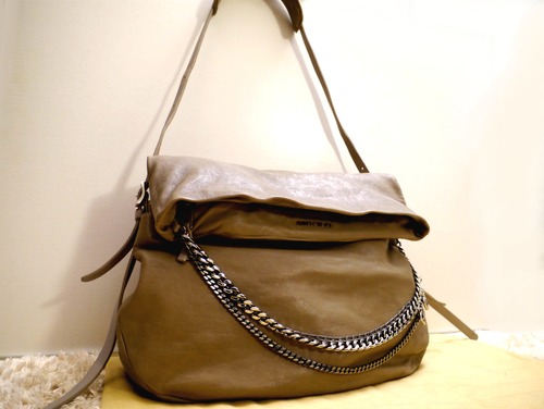 美品20万★JIMMY CHOO ジミーチュウ MENS バイカーチェーンショルダー バッグ★ 3連チェーンがクールなユニセックス仕様のバイカーモデル♪