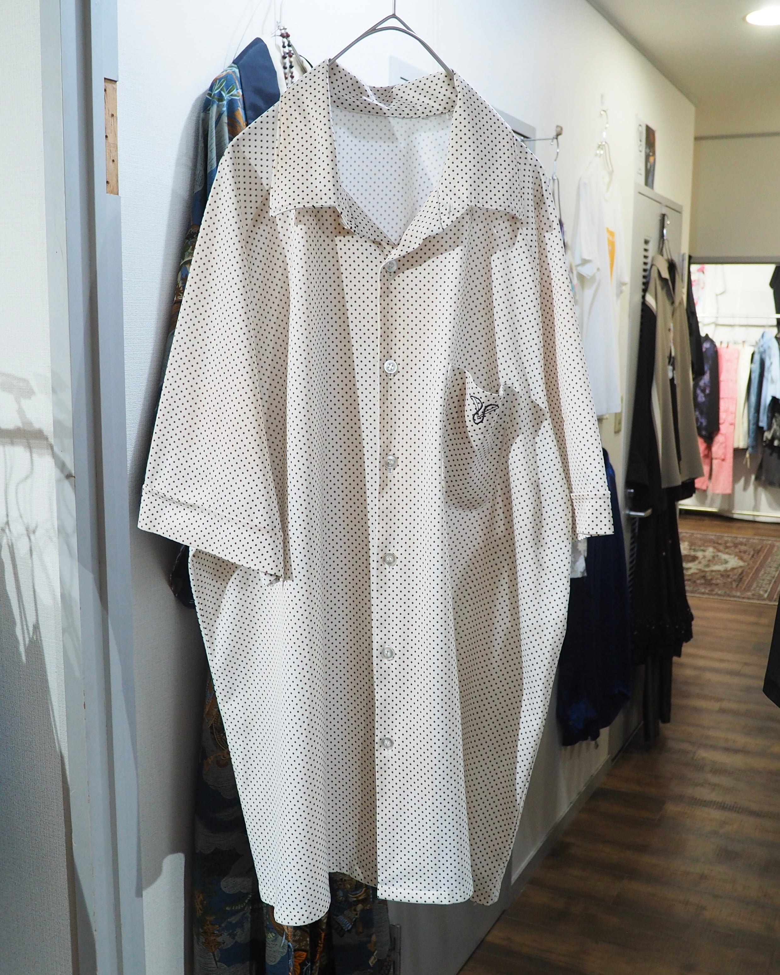1980s White Dot × Unknown Embroidery vintage SS shirt