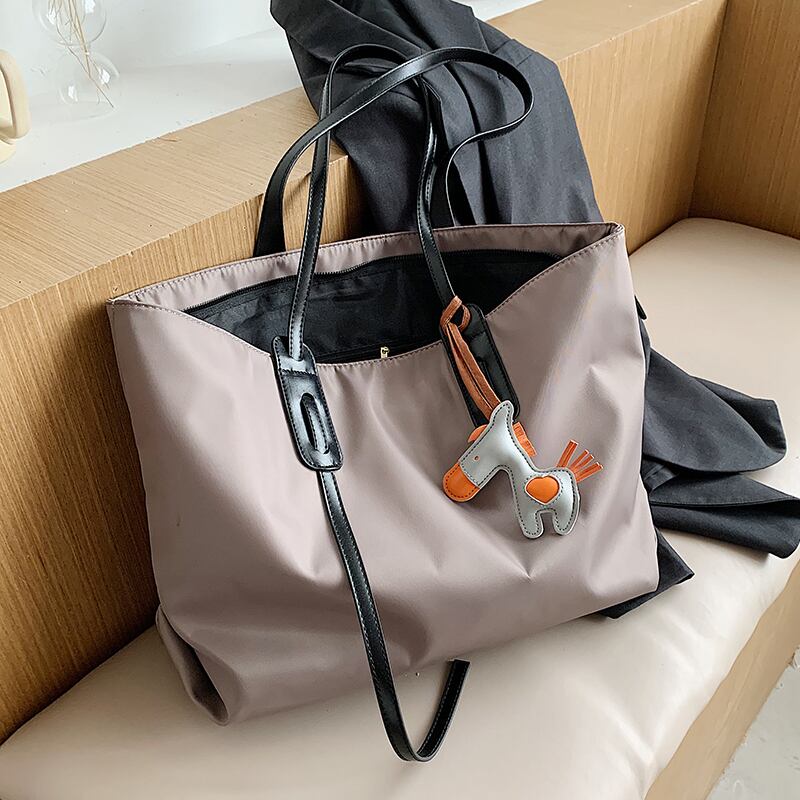 シンプルで大容量のレディースバッグ2020新しい流行のファッションシングルショルダートートバッグ多目的カジュアルハンドバッグ Tiancai_Wing_Bag91406538077