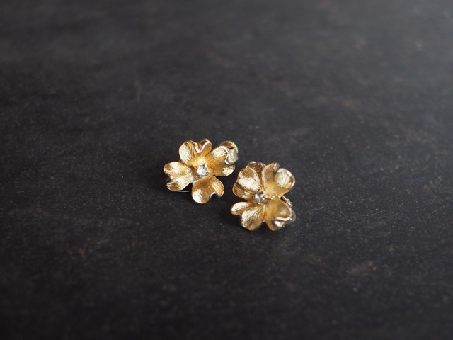 AMERICA 1970's VENDOME Vintage design earring