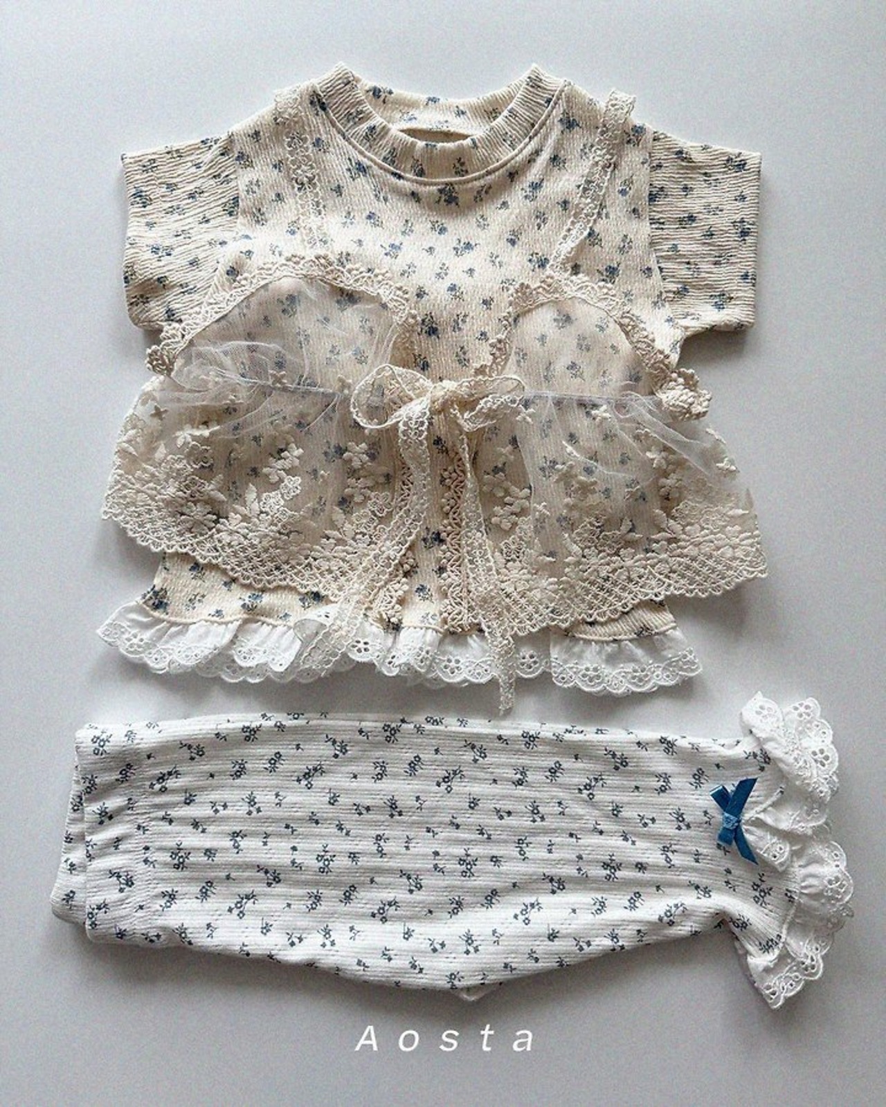 [Aosta] Lace open bustier / [아오스타] 레이스오픈뷔스티에