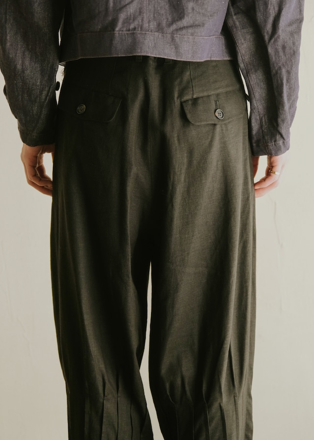 HOMO LUDENS 26SS pintuck linen slacks