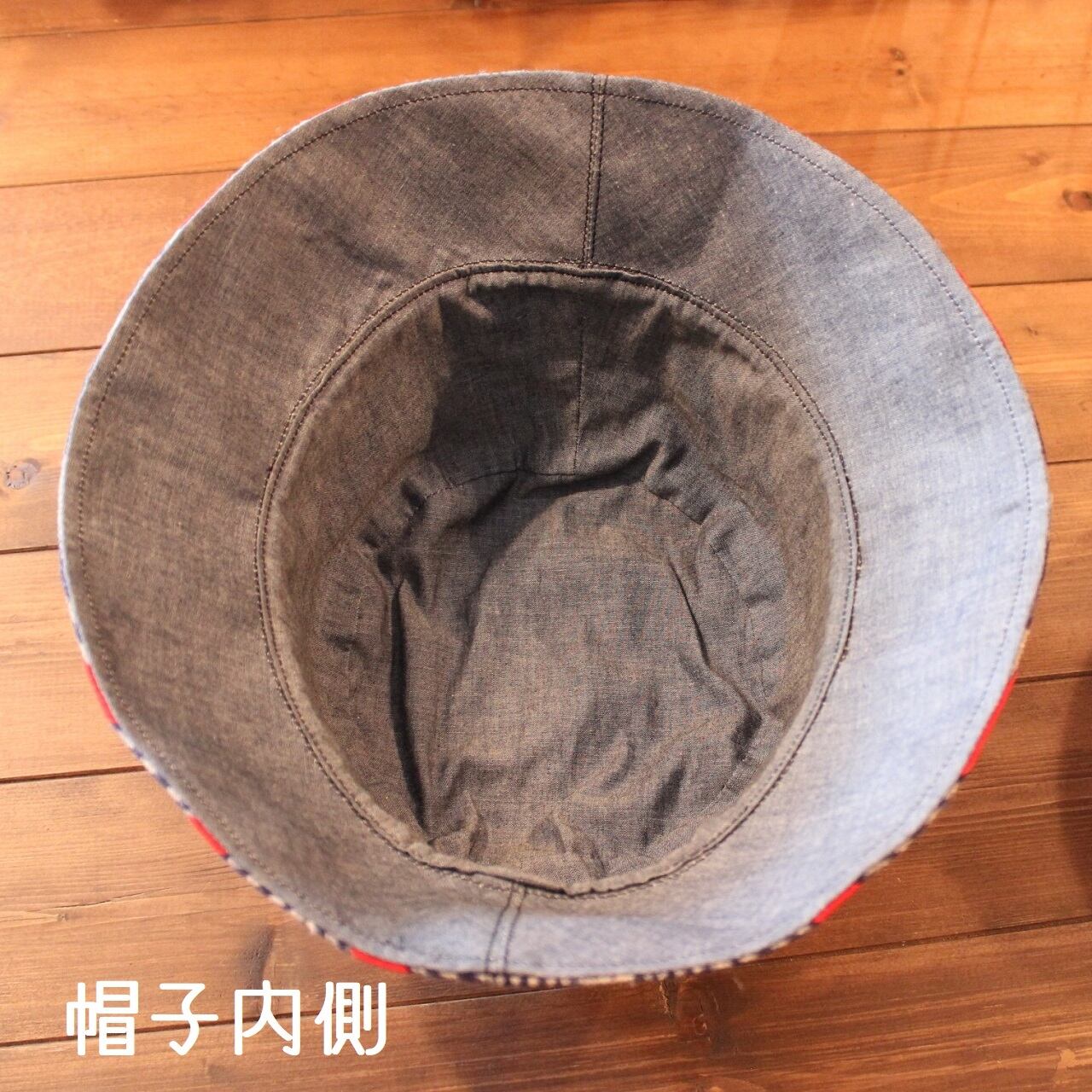 モン族刺繡とろうけつ染めの帽子[B] | タイの民族刺繍雑貨・衣料