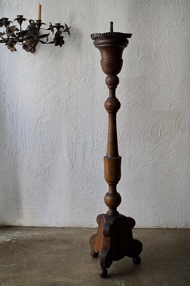 19世紀半ば木製燭台-antique floor candle stand