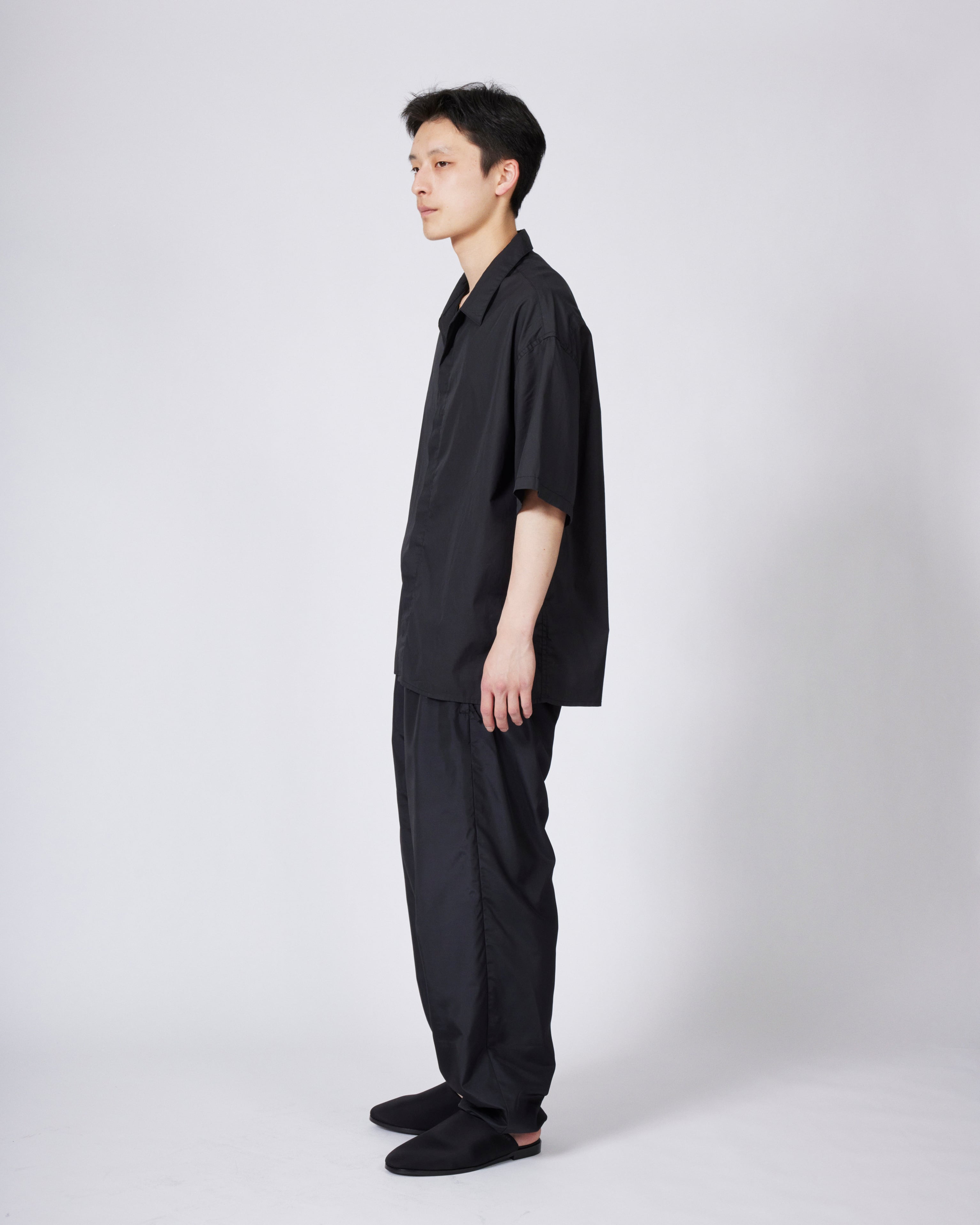 everyone nylon silk track pants (BLACK) | everyone