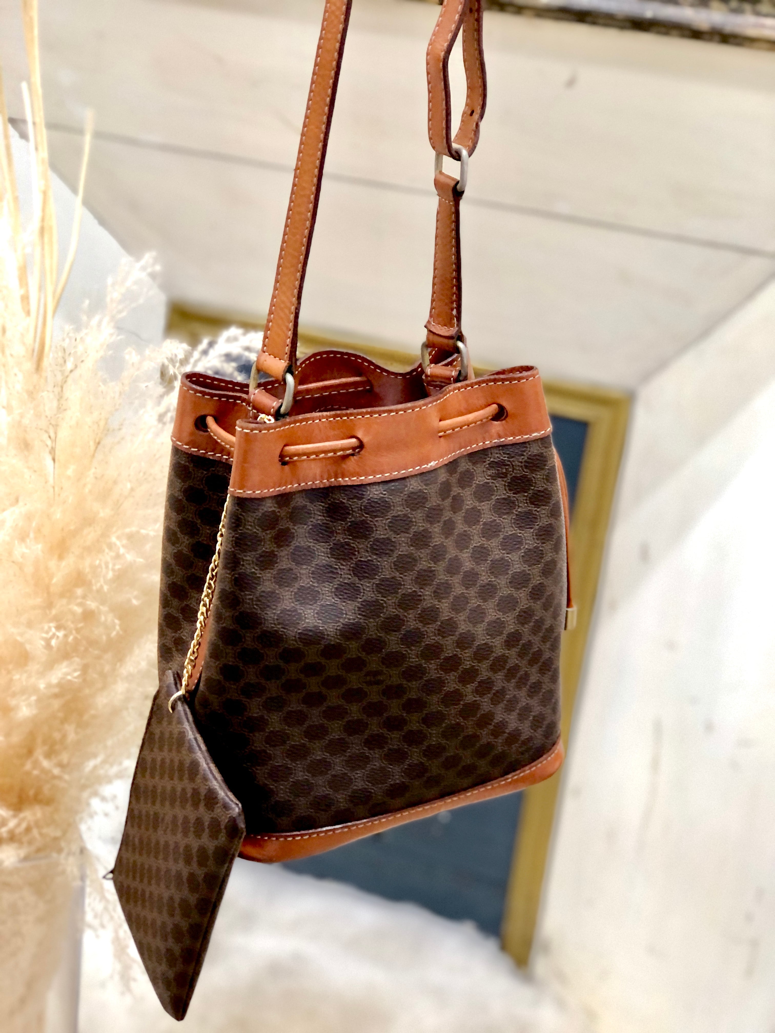 CELINE セリーヌ マカダム PVC レザー 巾着 ショルダーバッグ ブラウン
