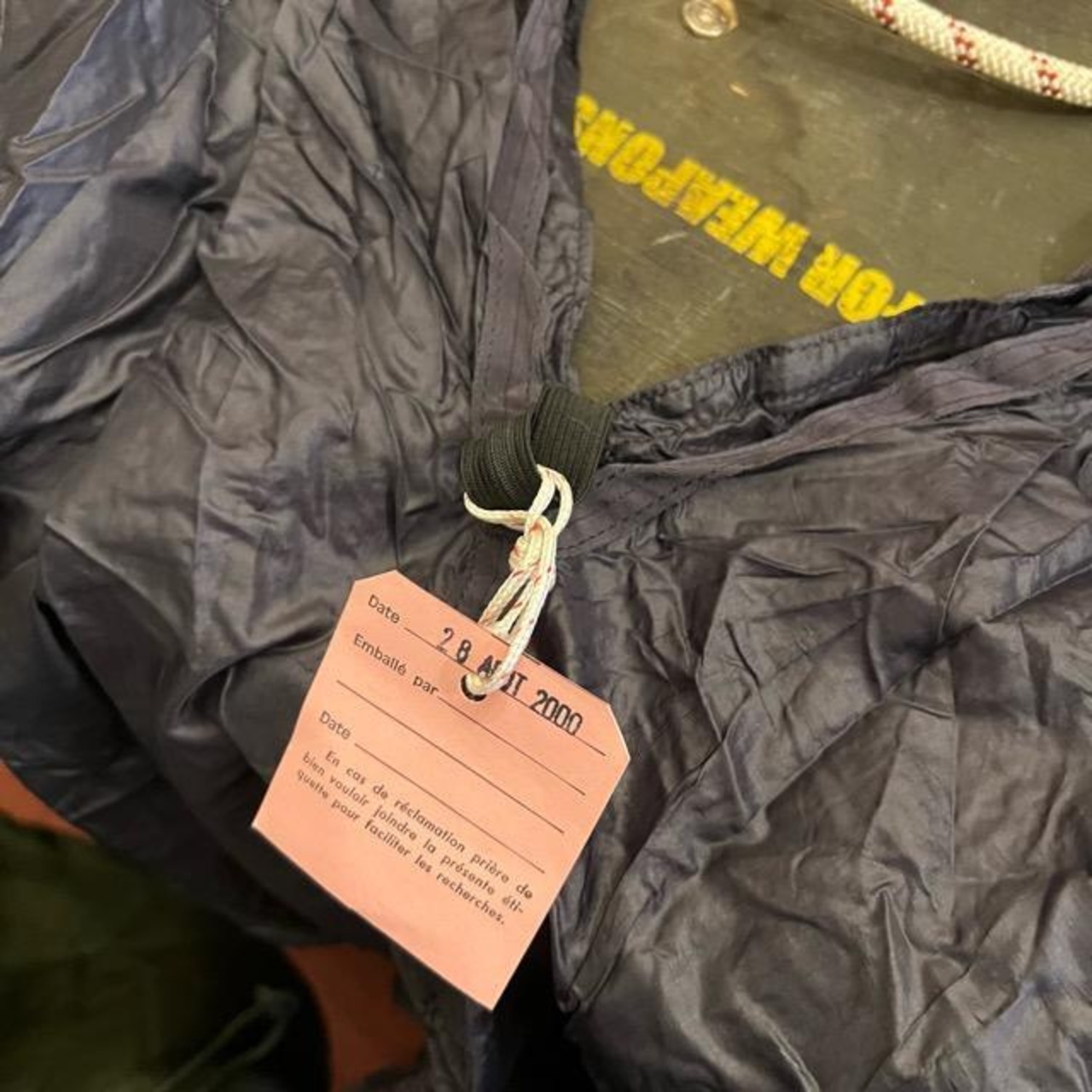 France Parachute shoulder bag Black dyed　フランス　パラシュートショルダーバッグバッグ ブラック染　ショルダーバッグ