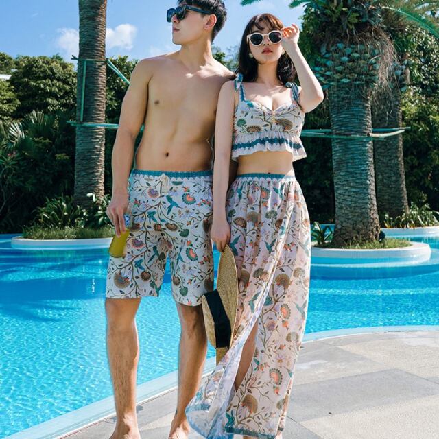 【予約販売】水着 カップル水着 3点セット ペアルック メンズ レディース リーフ柄 ビキニ グリーン パレオ エスニック柄 海水パンツ ペア水着 恋人 おそろい お揃い M/L/XL