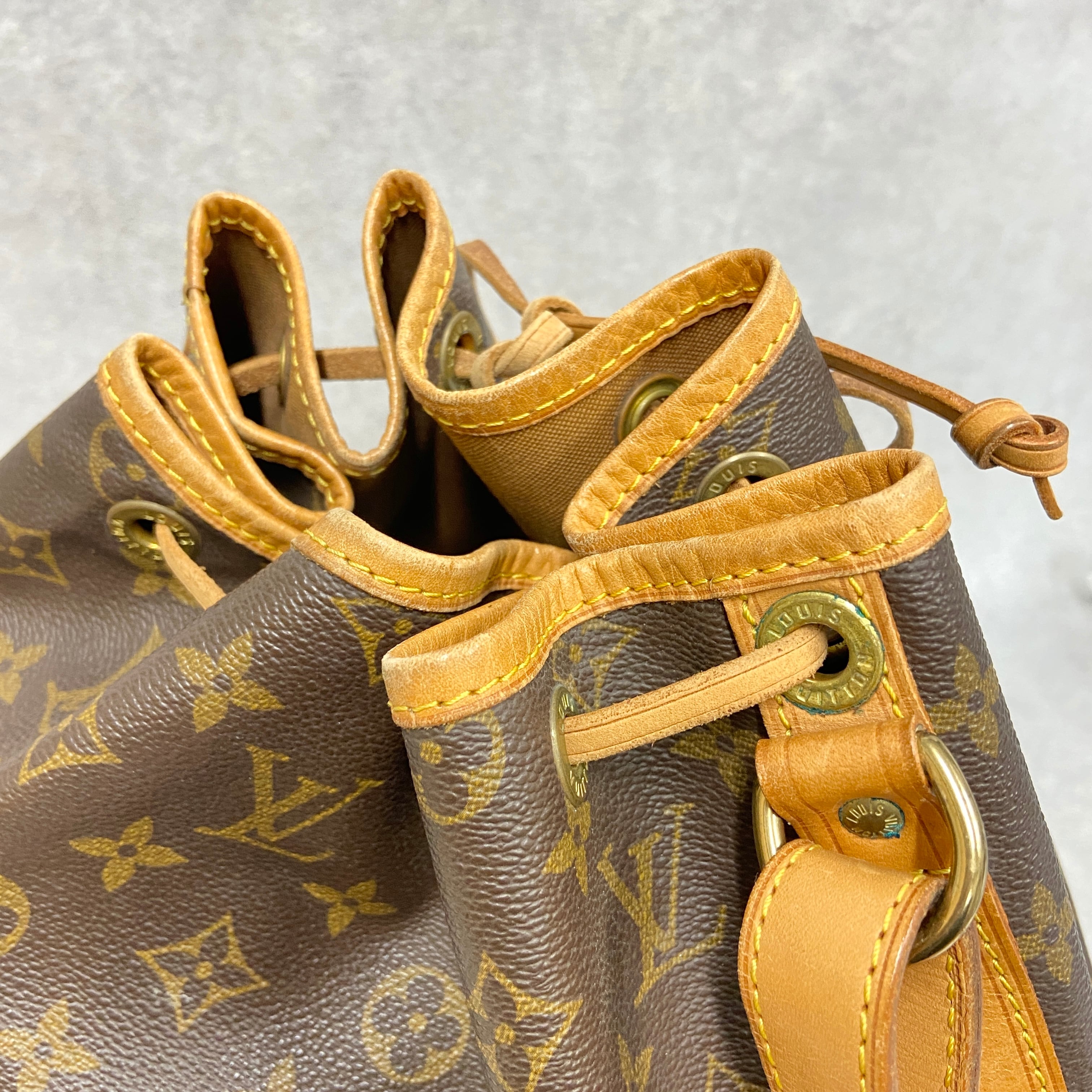 LOUIS VUITTON ルイ・ヴィトン モノグラム ノエ 巾着ショルダーバッグ