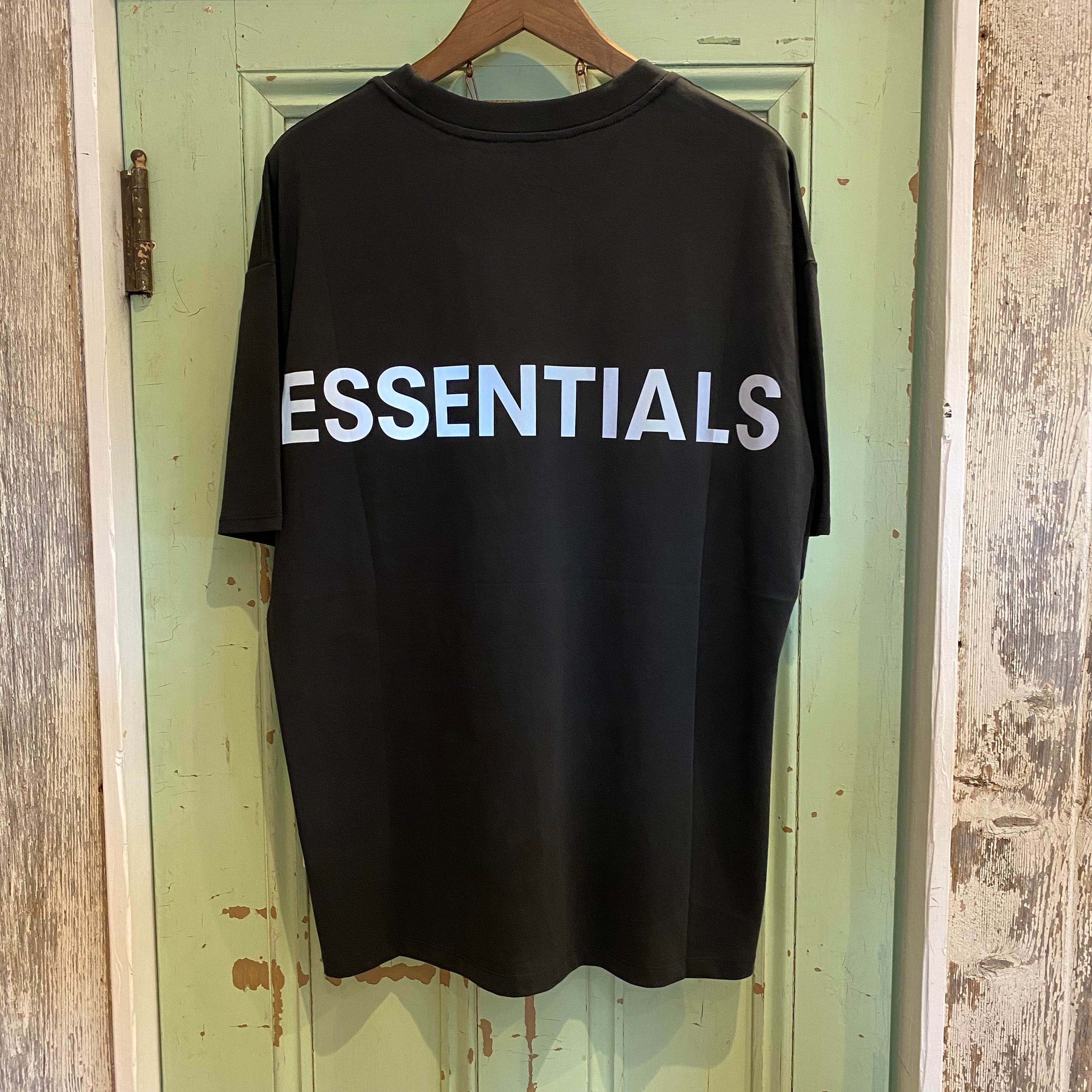 再販！ESSENTIALSエッセンシャルズリフレクター半袖Tシャツ￥12000＋tax