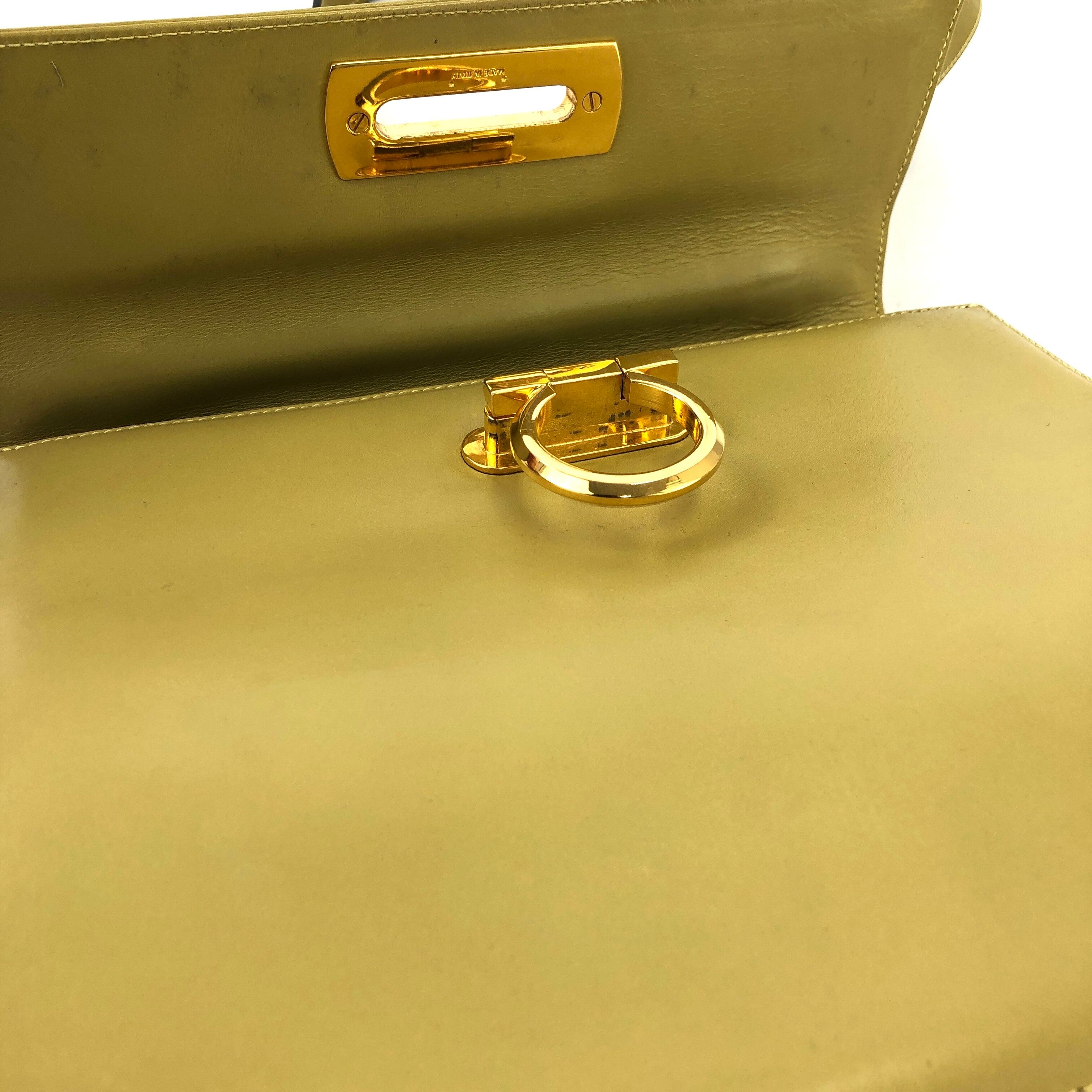 Salvatore Ferragamo フェラガモ ガンチーニ レザー 2way Salvatore Ferragamo フェラガモ ガンチーニ レザー 2way