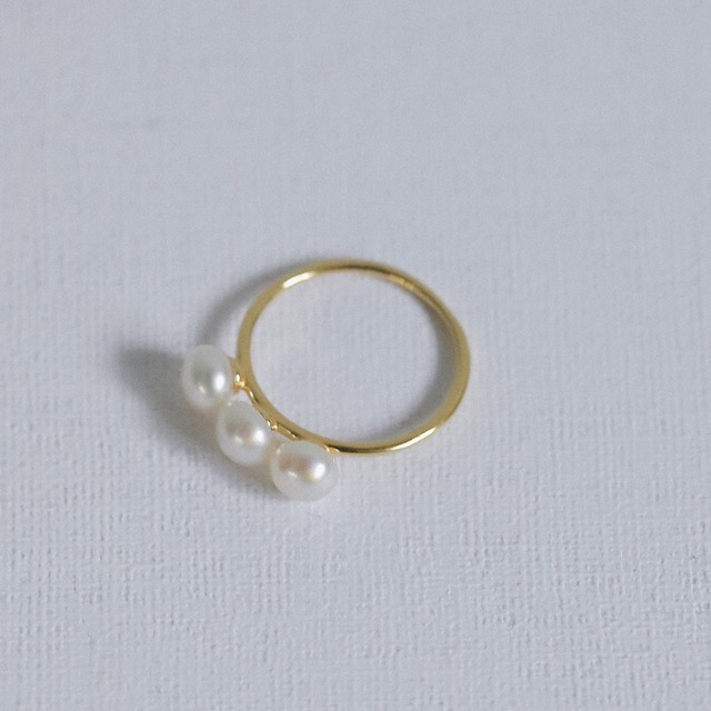 【12月中旬入荷次第お届けのご予約】anuke（アンヌーク） Pearlline Pinky Ring 3粒淡水パールピンキーリング（WHT）62620908