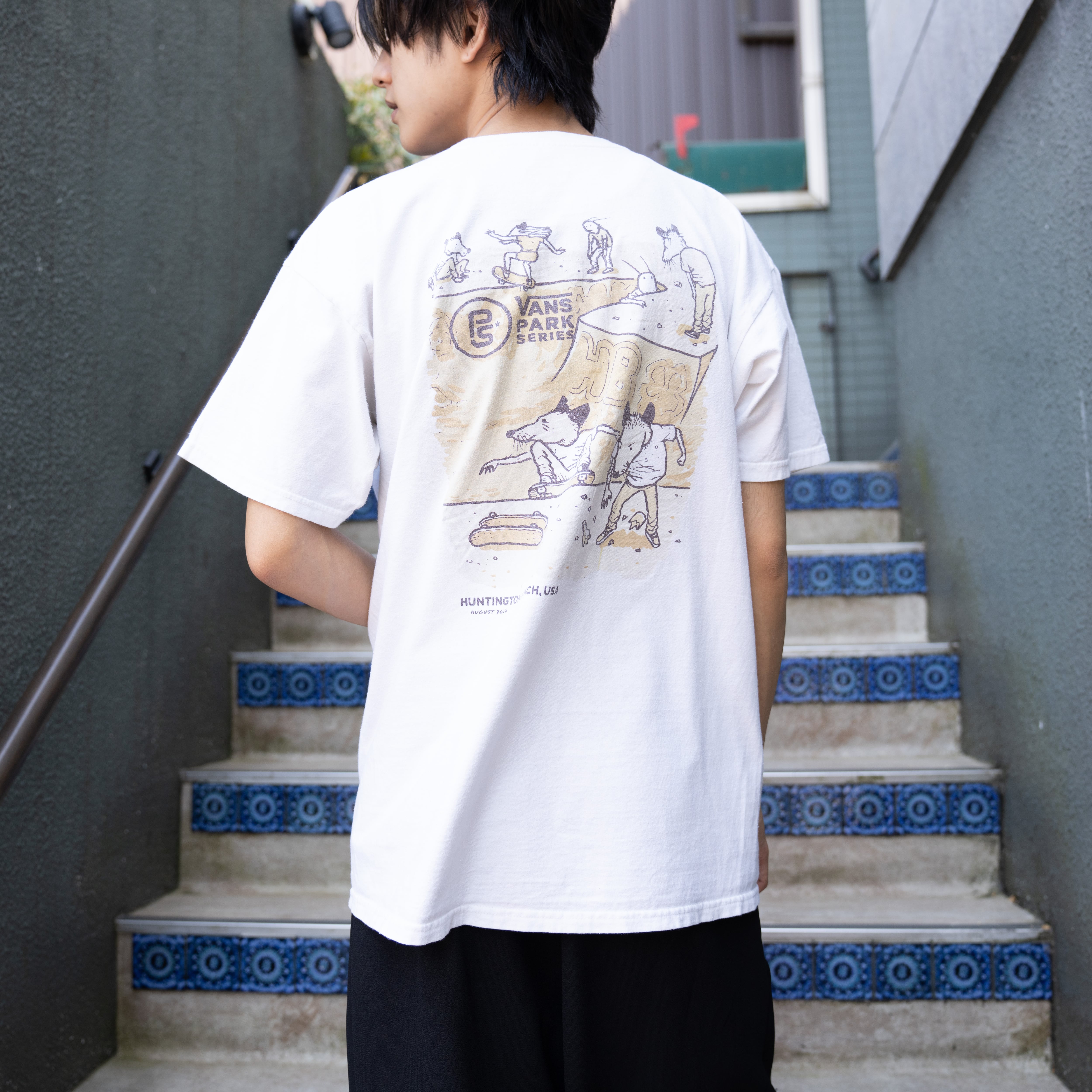 USA VINTAGE VANS mouse ON SKATEBOARD PRINT DESIGN T SHIRT/アメリカ