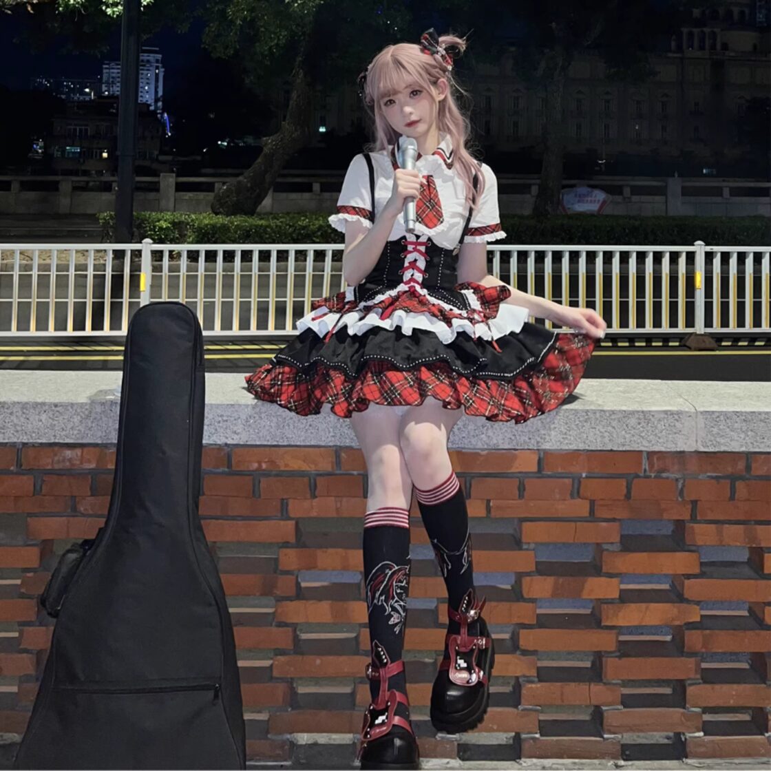 ロリータファッション通販 SEASONZ 納期30日 ロリパン アイドル
