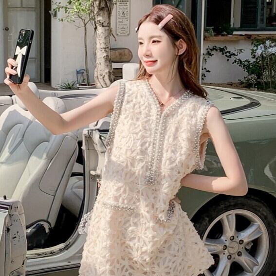 mini | ワンピース Vネック ミニ丈 ノースリーブ ビジュー デート服