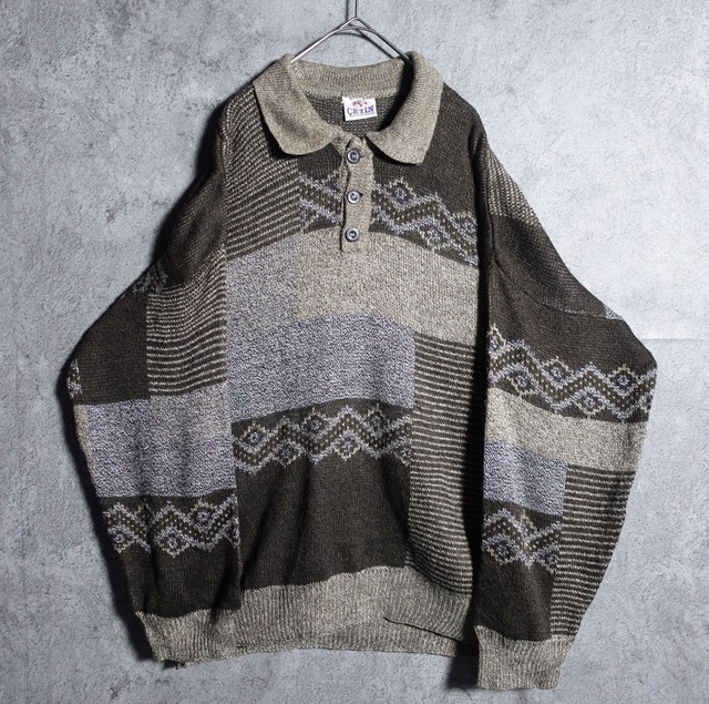Olive abstract pattern panel design knit polo shirt