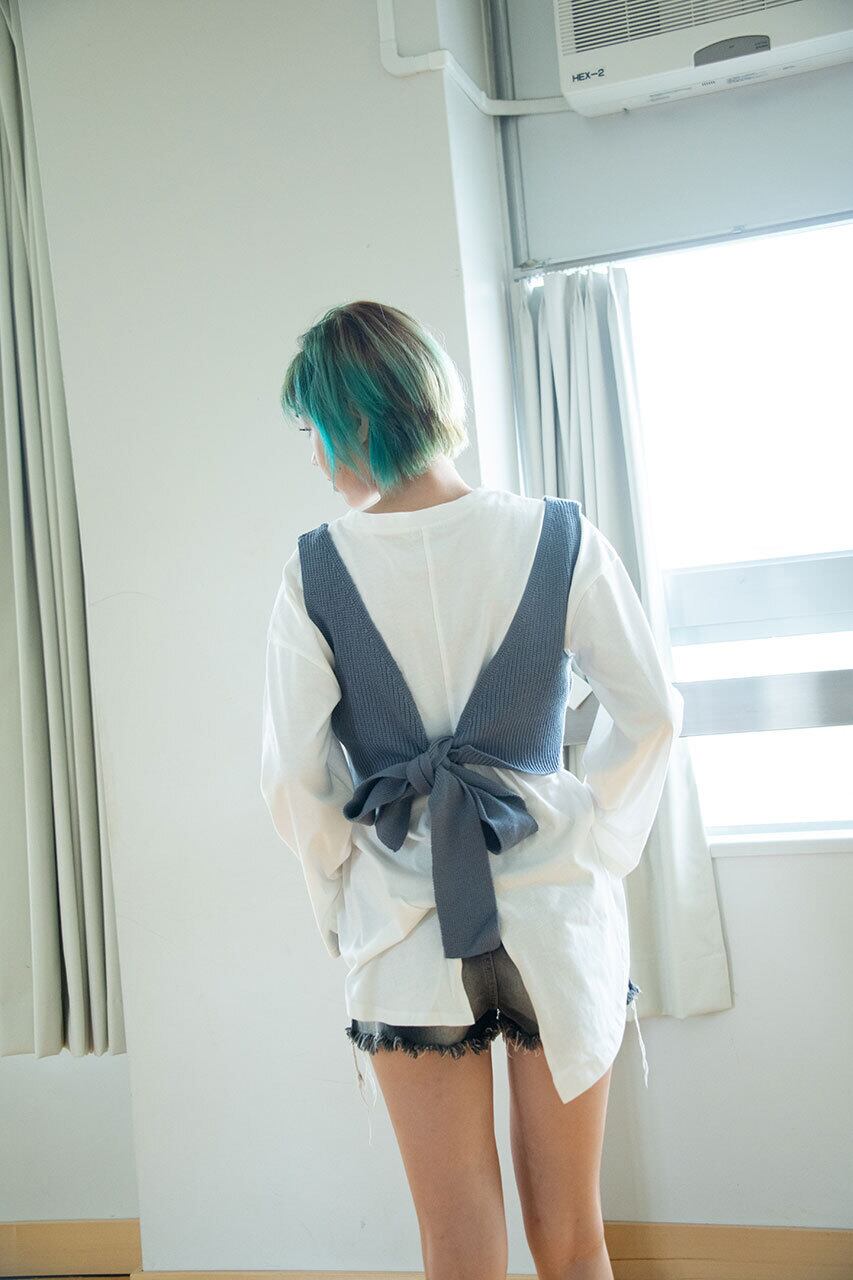 ニットビスチェ×スリットロングTsetBLUE