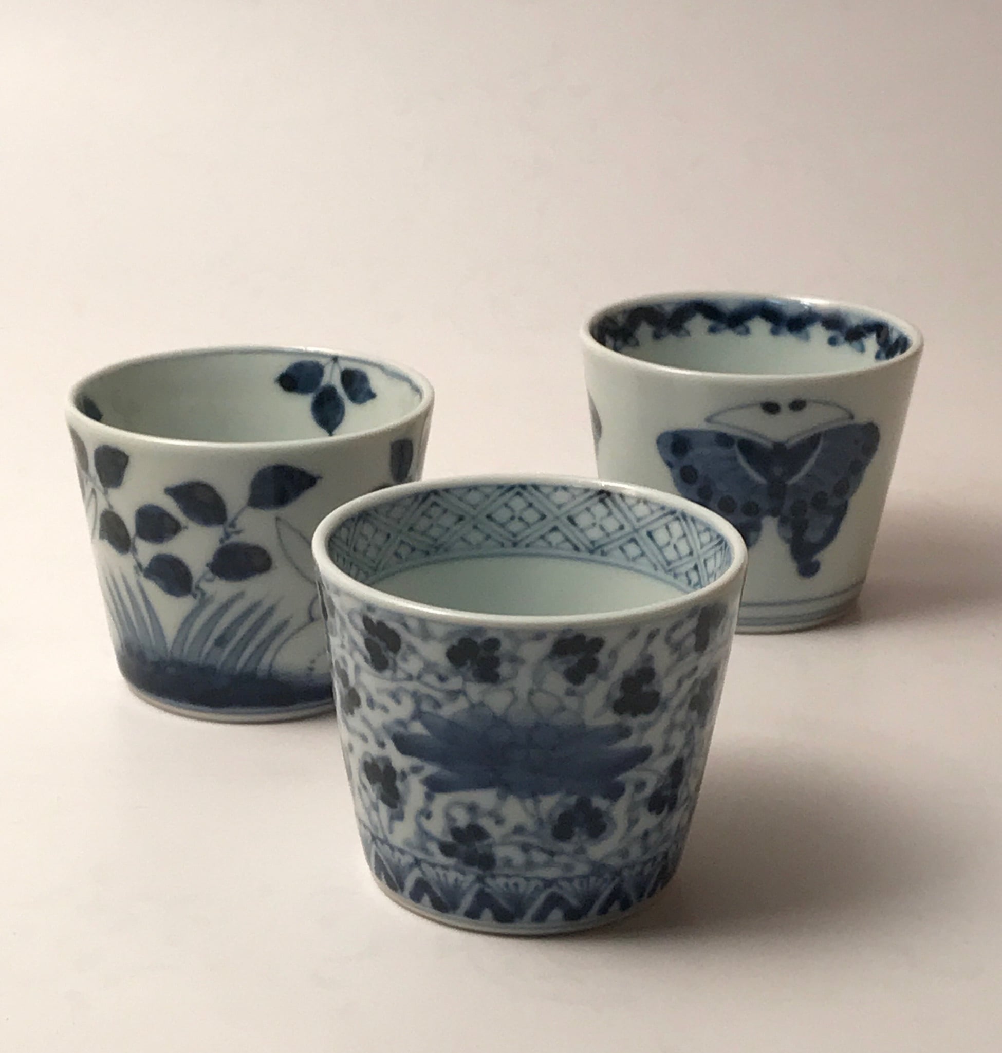 兎紋蕎麦猪口 | 藍の器 青雅堂