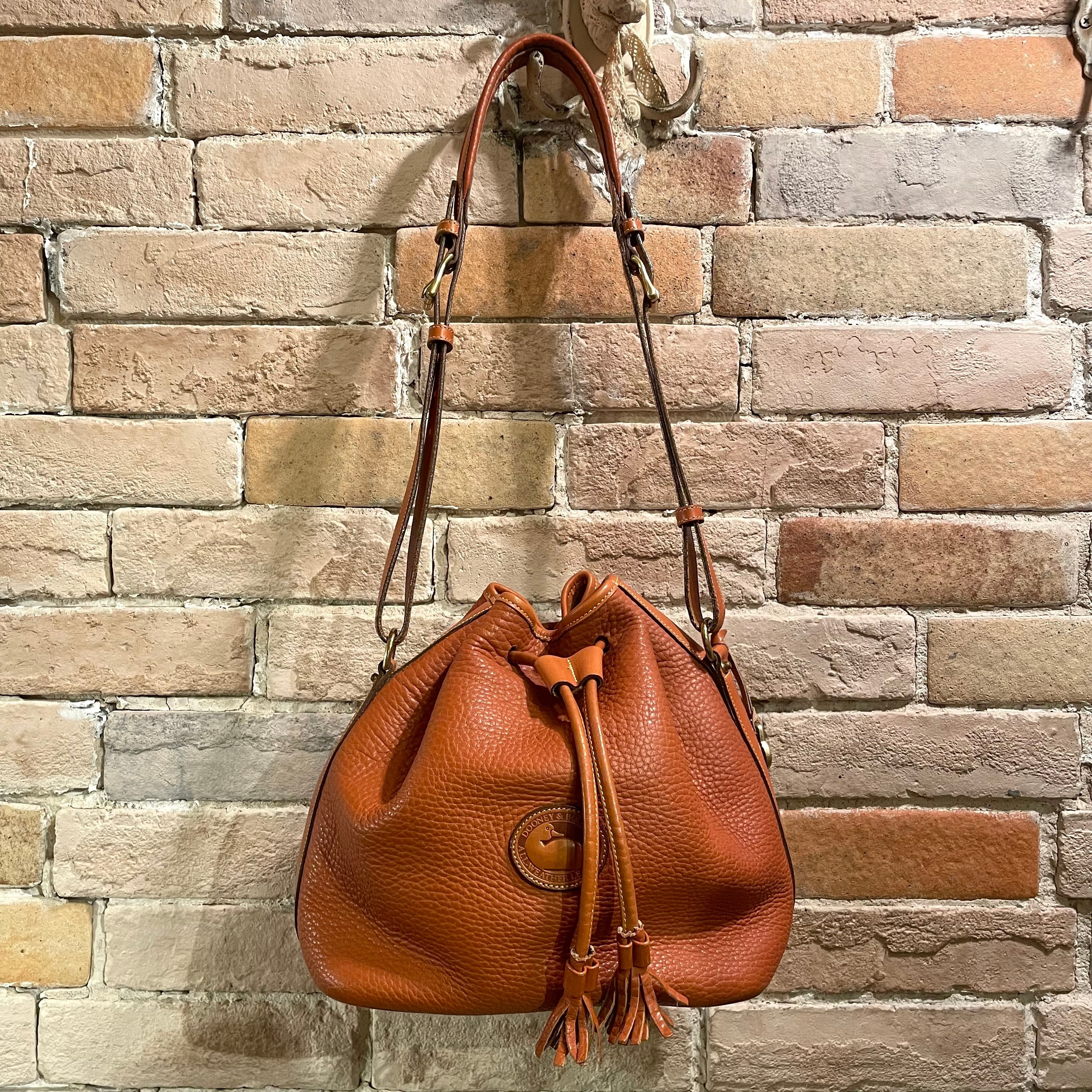 dooney&bourke USA製 ライトブラウン ドゥーニー&バーク レザー巾着