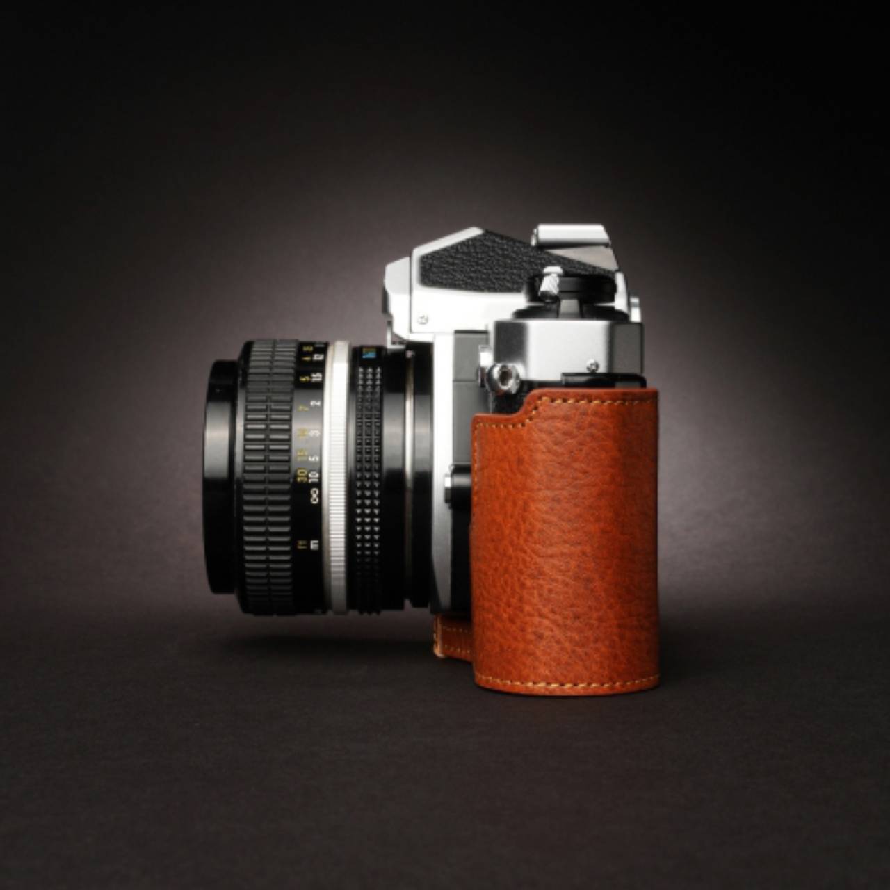 割り引き TP Original Nikon FM2 FM FM2n FE FE2 専用 ブルタイプ 本革 ボディケース カメラ牛革バッグカバー  ブラック カメラケース glm.co.il