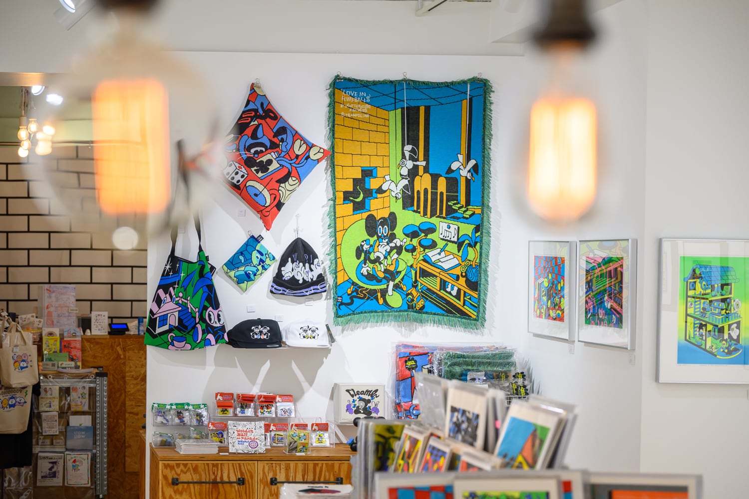 trampoline アクリルキーホルダー | TOKYO PiXEL. shop & gallery