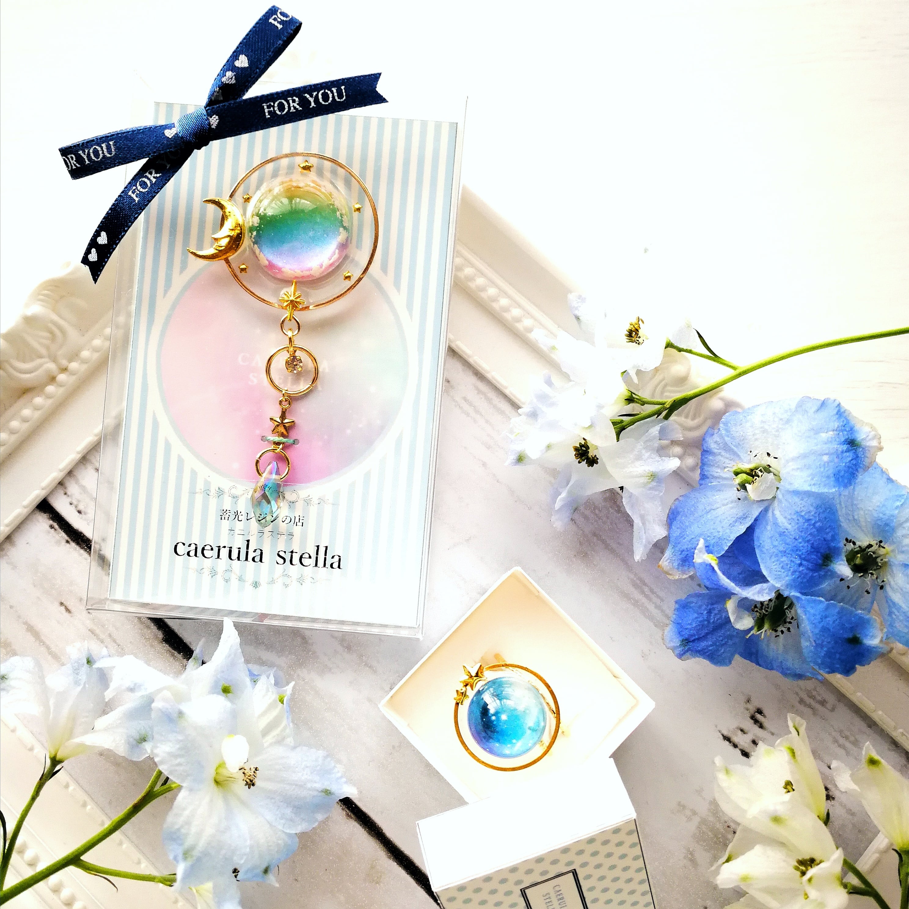 No 220︎レジンヘアゴム︎ペンダントトップ︎キーホルダー︎etc No 220✴︎レジンヘアゴム✴︎ペンダントトップ✴︎キーホルダー