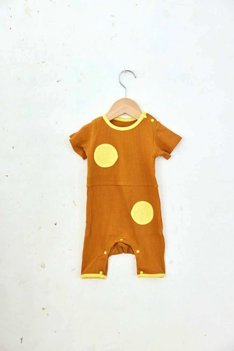 【26SS】KOQUELIKO(コキュリコ)Dots baby body camel(XXS/XS)ロンパース ドット キャメル