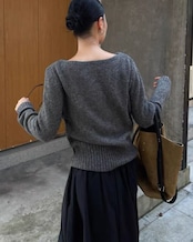 ウールクラシカル ショート丈ニット