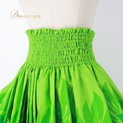 フラダンス 衣装 パウスカート グリーン系 ココエミリー 日本製 プルメリア柄 モンステラ柄 ハワイアンプリント CoCoEmily アロハ フラ ダンス レッスン 練習 ホワイト系 ブラック系 イエロー系 黄緑 緑 白 黒 黄 華やか 鮮やか かわいい おしゃれ シングル スカート フラダンス衣装 ハワイアンファッション カジュアル フラダンスレッスン 軽やか