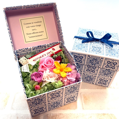 ♥母の日・母の月♥ Mother's Day モロッコタイルＢＯＸアレンジメント