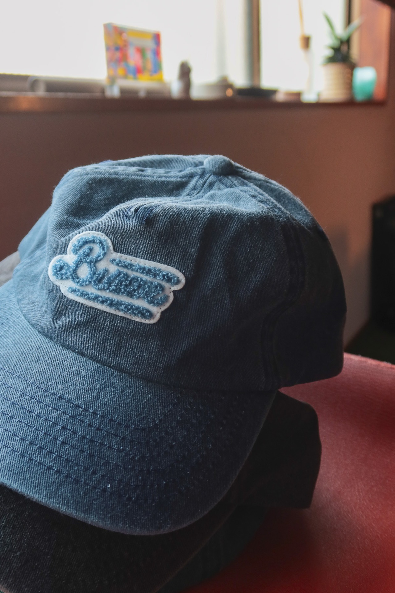 MOCO LOGO Relaxed 5 Panel Vintage Cap [BLUE]