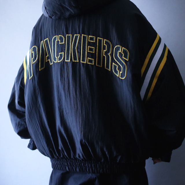 "reversible" NFL Green Bay Packers over silhouette nylon blouson