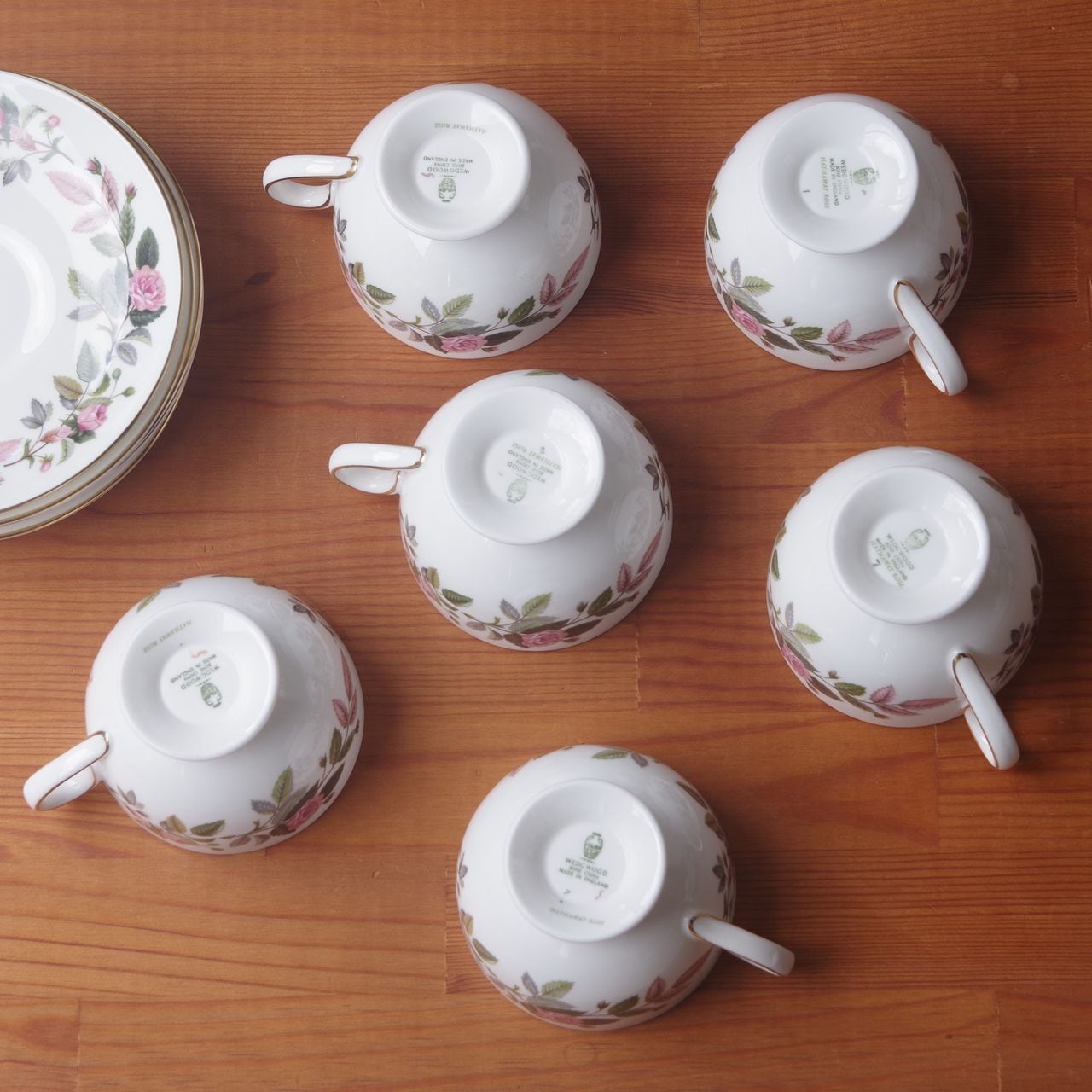 ウェッジウッド『ハザウェイローズ』サラダプレート 4枚セット ウェッジウッド『ハザウェイローズ』サラダプレート 4枚セット