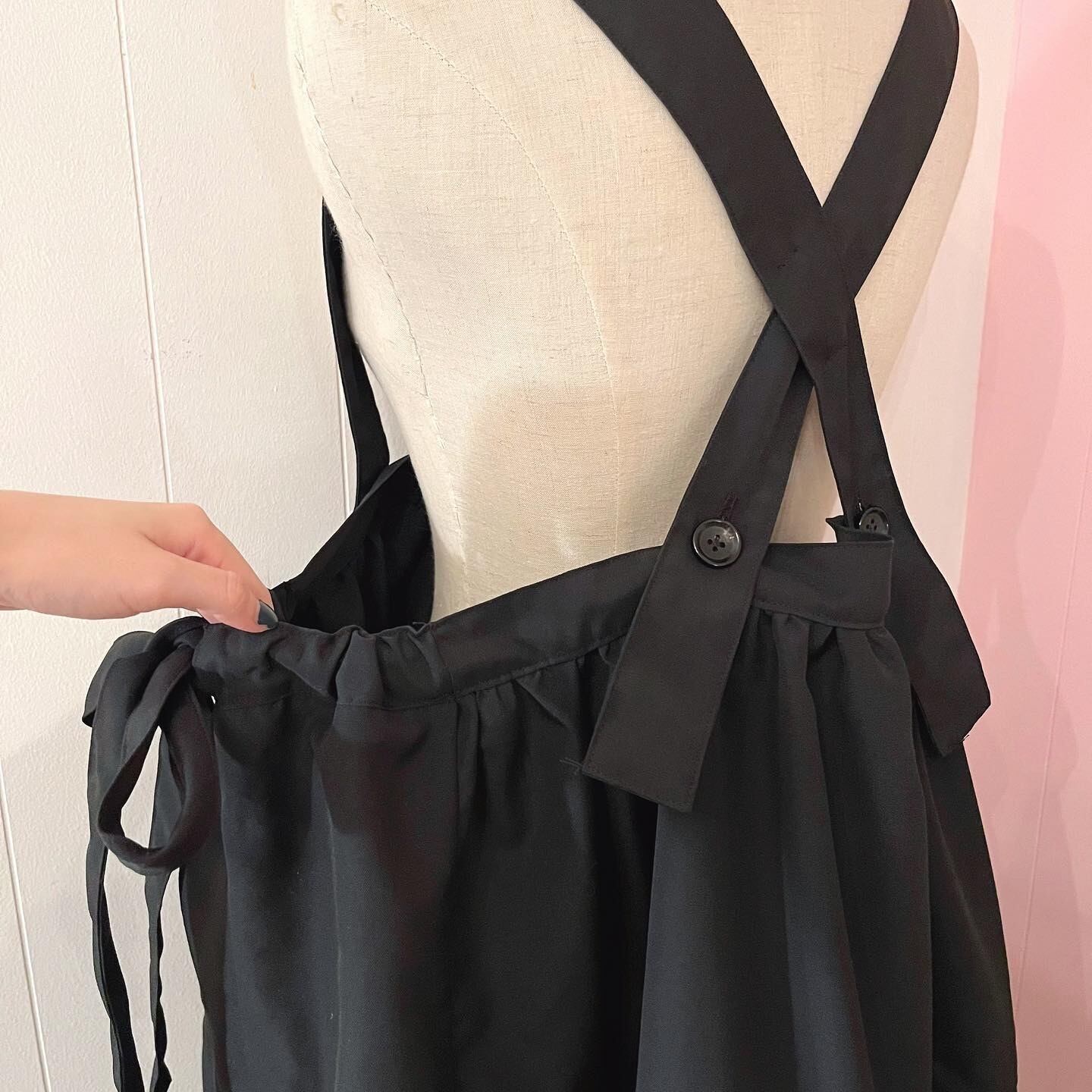 original / eight legs suspender skirt 2.