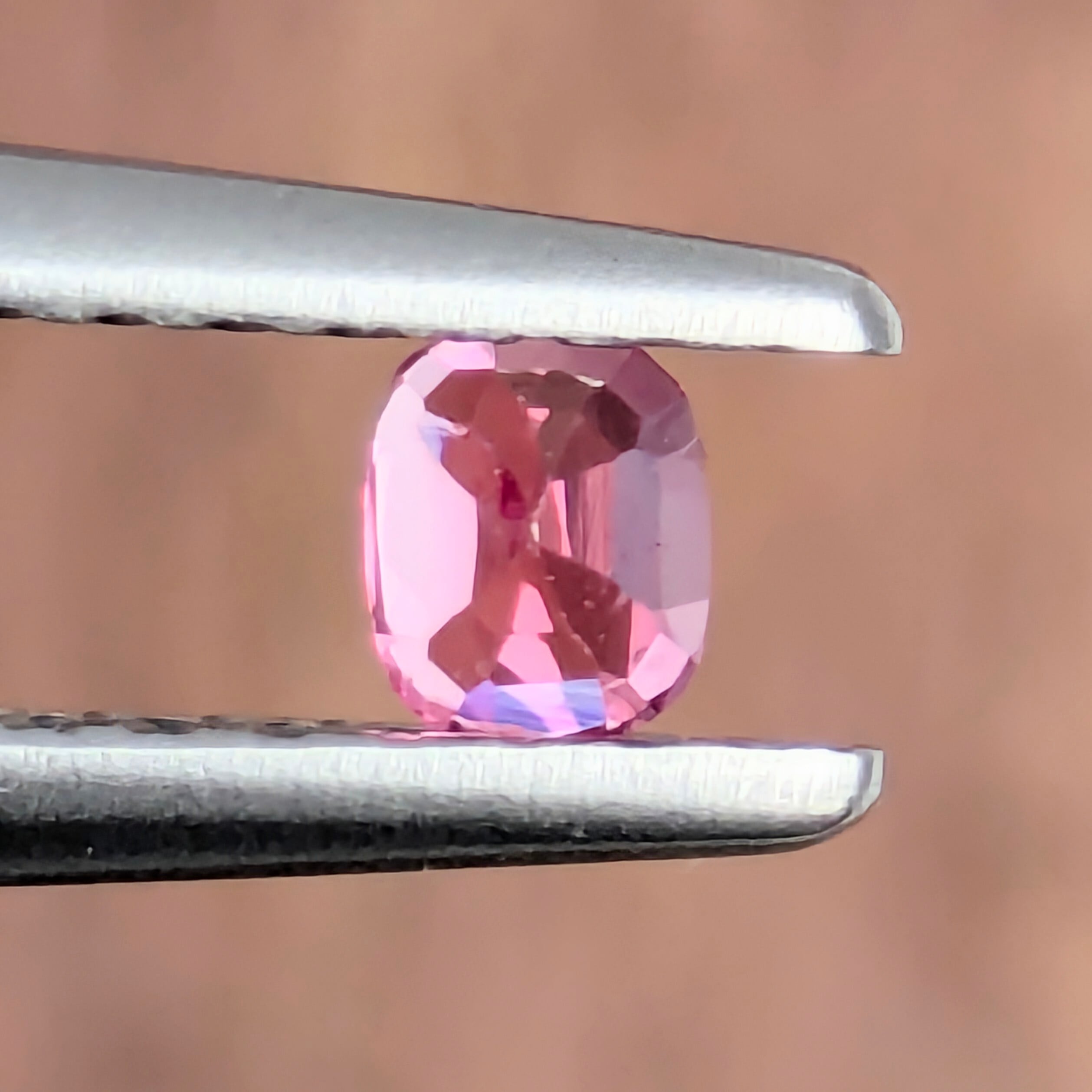 ピンクスピネルルース ミャンマー・モゴック産【0.16ct】PRO208144