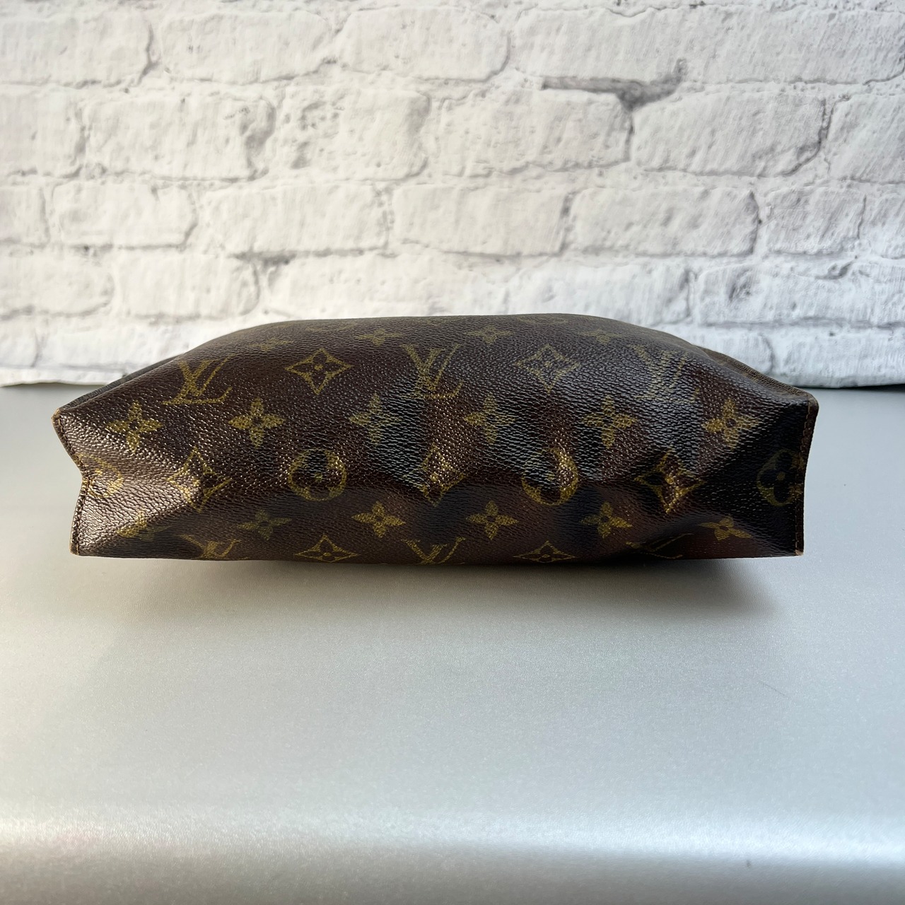 LOUIS VUITTON ルイヴィトン モノグラム LV   レザー ハンドバッグ ブラウン A-12098