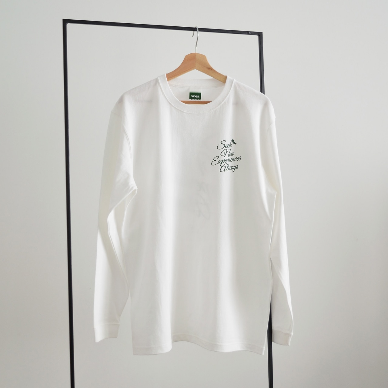 Experience / Long Sleeve T-Shirt（White）