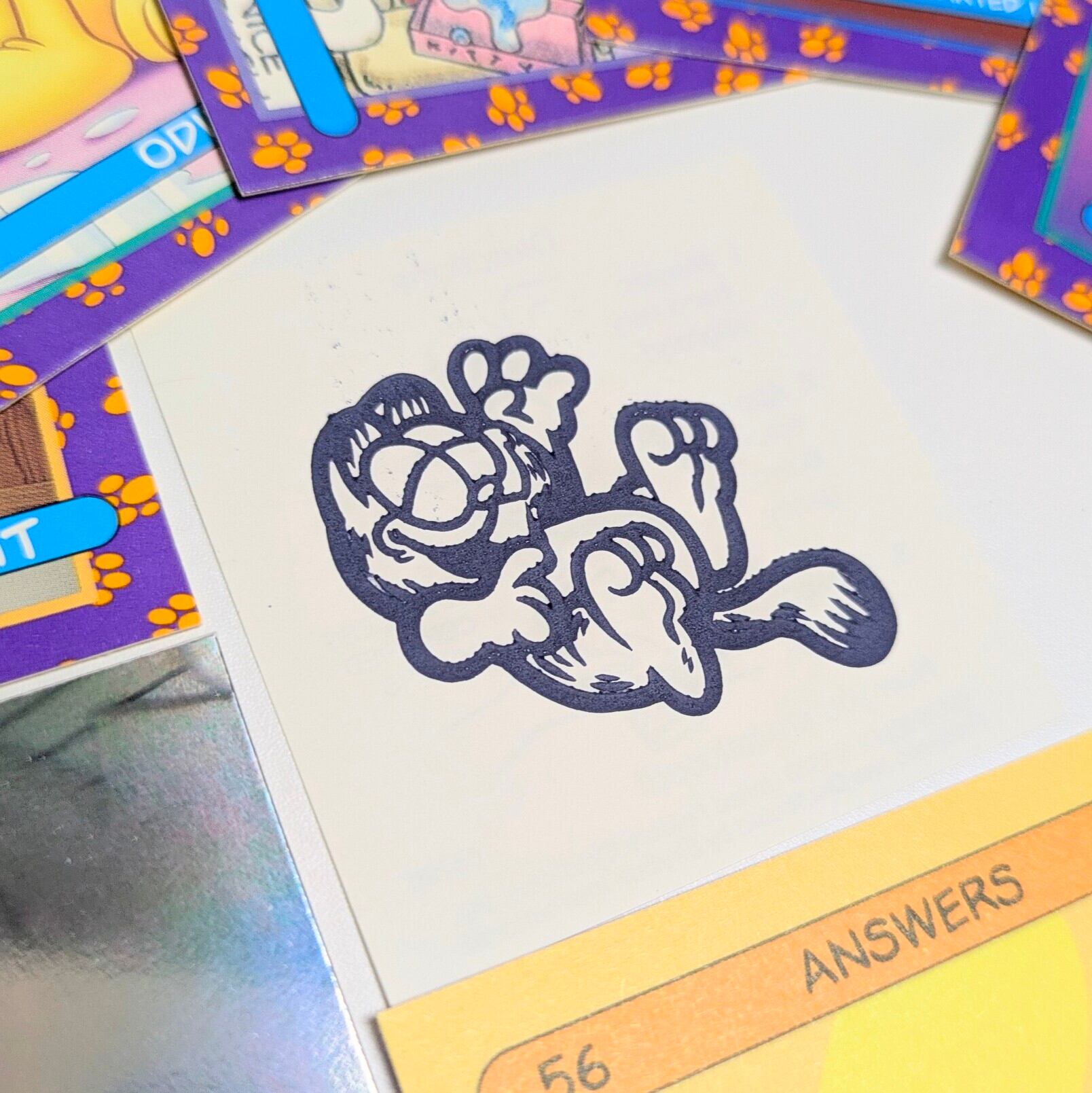 ☆送料無料!☆ VINTAGE 1992【 Garfield( ガーフィールド ) 】 PREMIER EDITION トレーディングカード 単品 (1個=8 STICKER+1 TATTOOシール入)〚アメリカン雑貨 アメトイ〛
