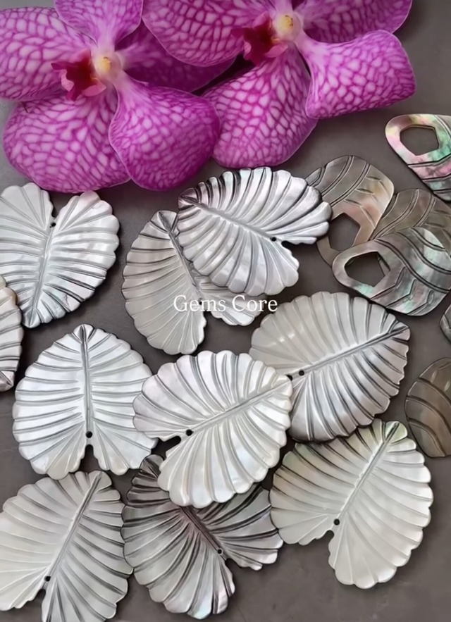 Hawaiian Leaf / MOP pair / L