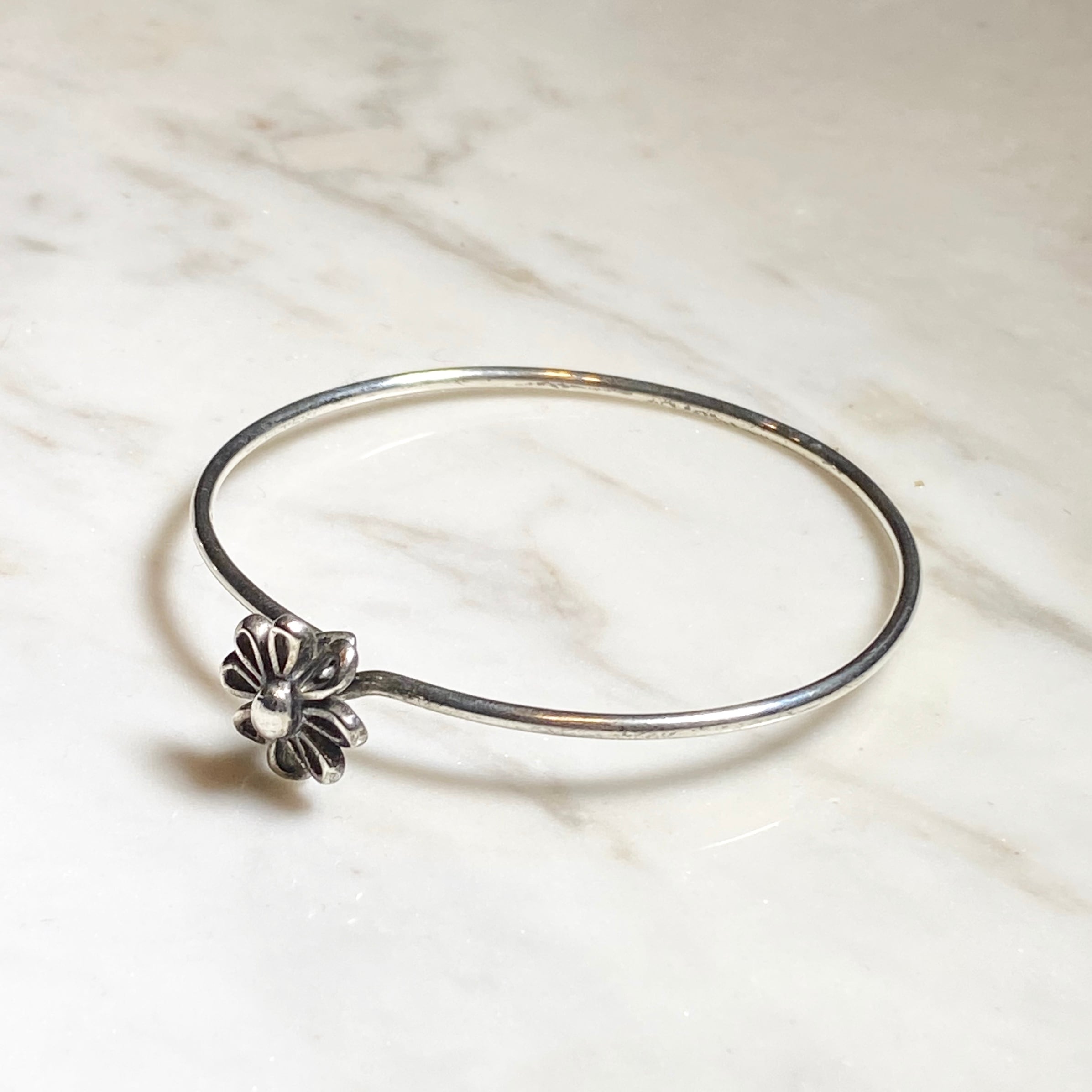 TIFFANY silver flower motif bracelet designed by paloma picasso 