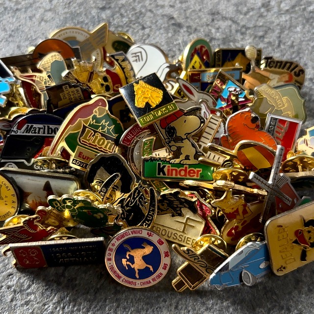 50個  フランス雑貨 ヴィンテージ  ピンバッジ ピンズ France pins  Pin badge vintage 古着 通販 リメイク ブローチ  アタッチメント付属 雑貨 2604011-2605027-23