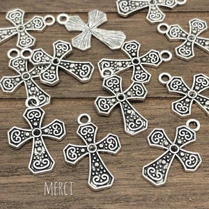 【2個】クロスｐチャーム