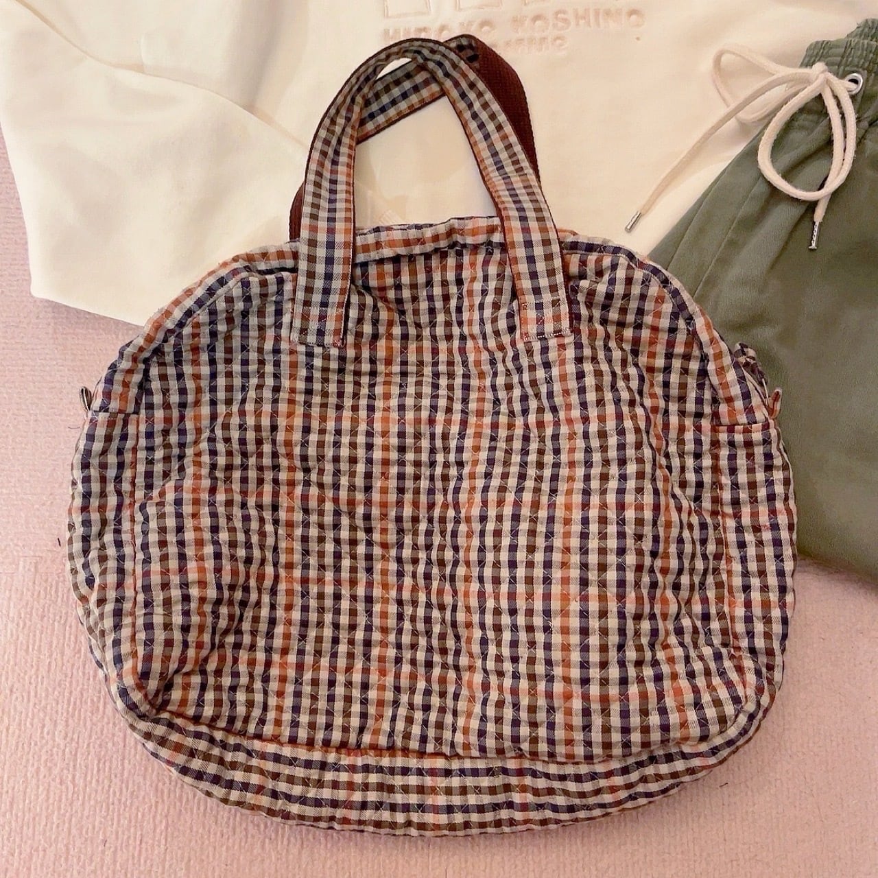 bear wappen check tote bag