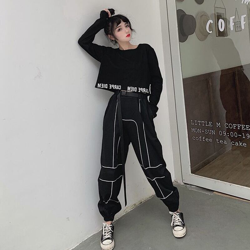 秋のスーツの女性2020新しいネットレッドファッションショートレタープリントトップカジュアルパンツ薄いツーピーススーツ 萌量不足88504032814