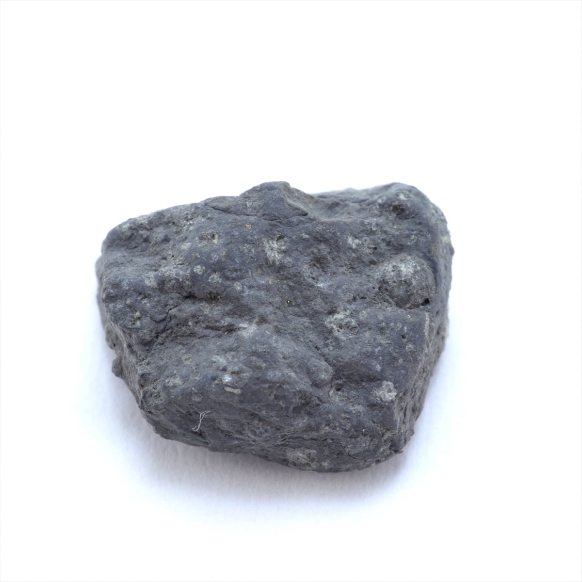 アエンデ 隕石 1.3g 炭素質コンドライトCV3 石質隕石 原石 標本