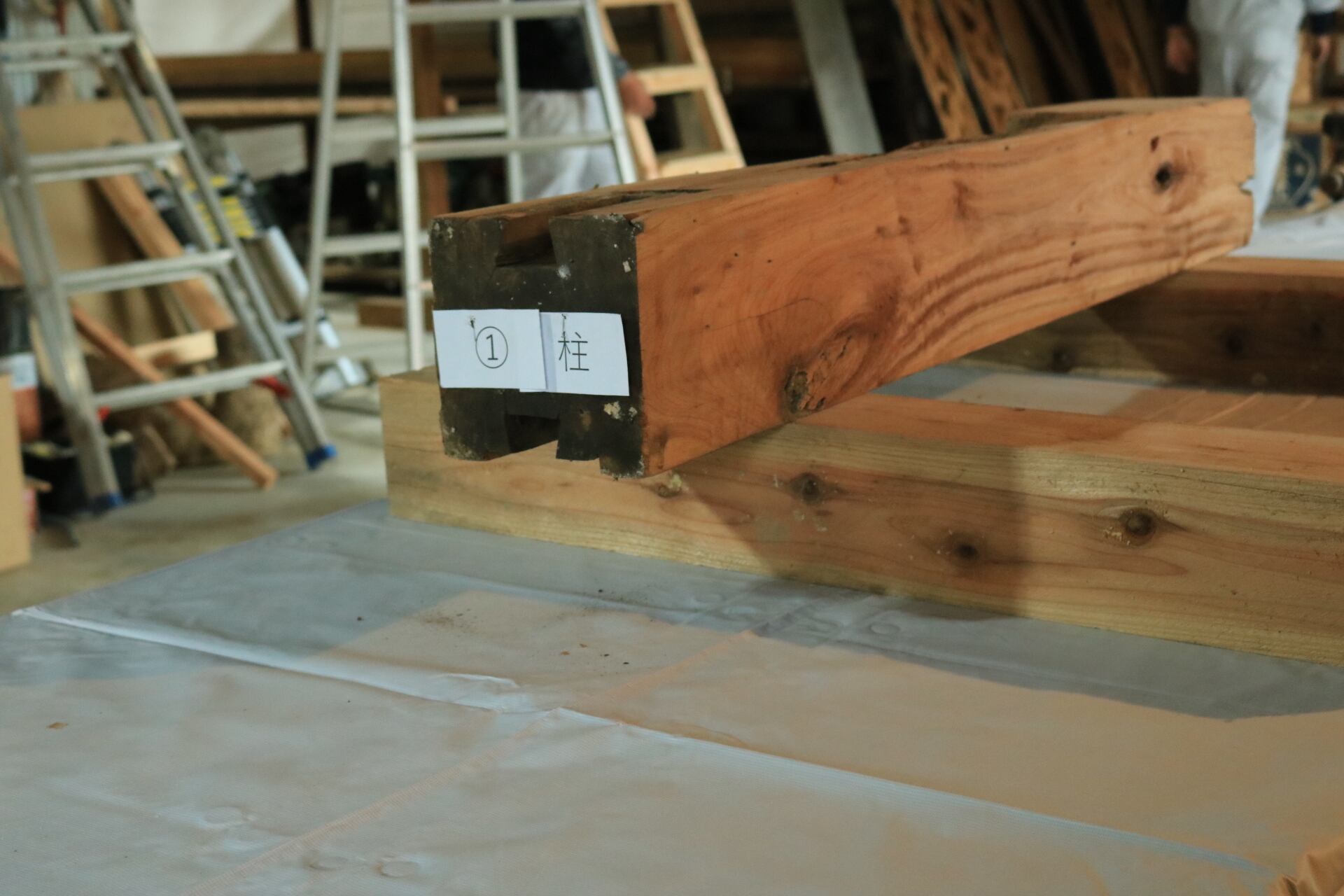 柱（ケヤキ）160×160×1160 | 古材仲間 時の蔵